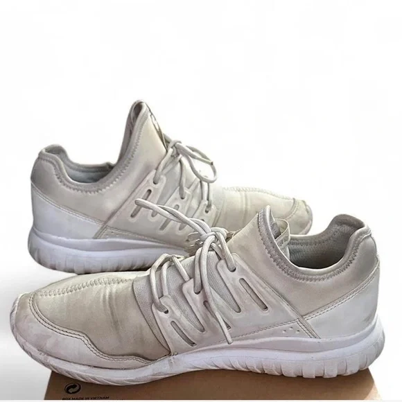 Youth Kids’ 2016 Adidas White Tubular Sneakers Size US 5.5/ EU 38 - Picture 3 of 6